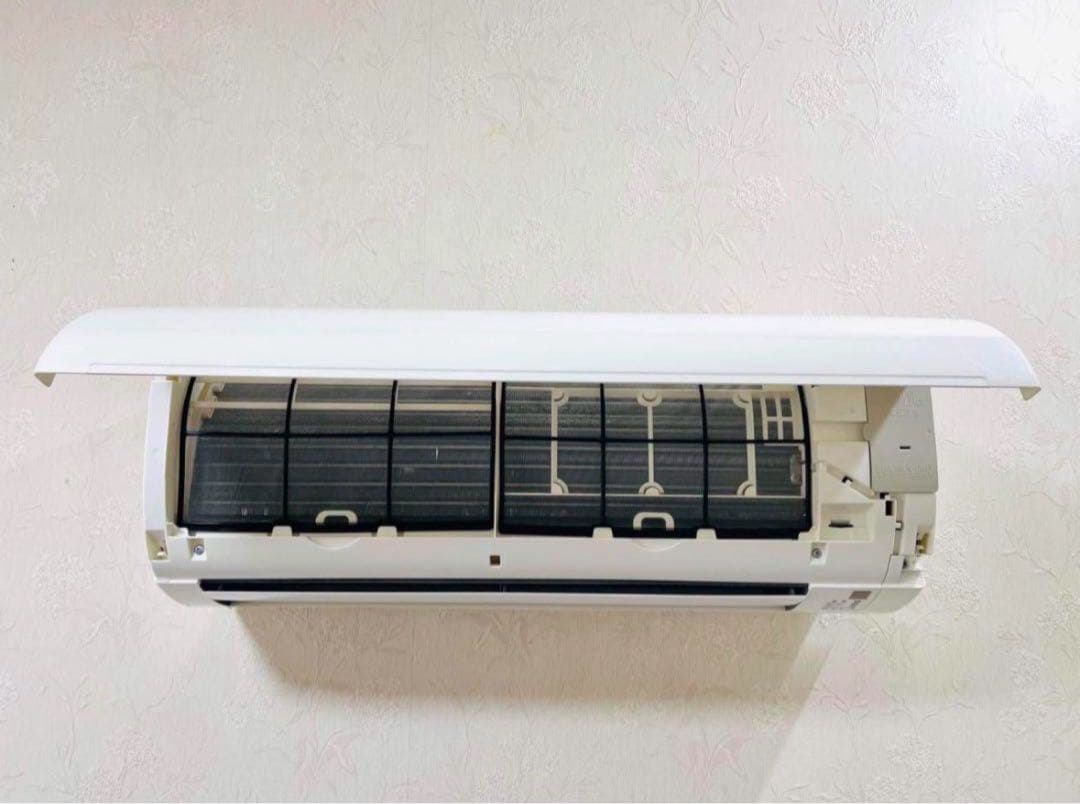 DAIKIN2021年モデル８畳用基本工事費込みリサイクル料金込み‼️