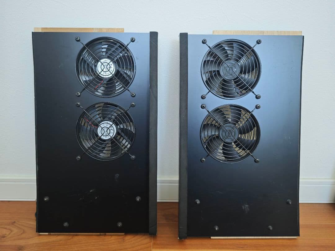 ハイエース200系4型以降　リアスライド左右窓用　ファン取付パネル(ファン付)