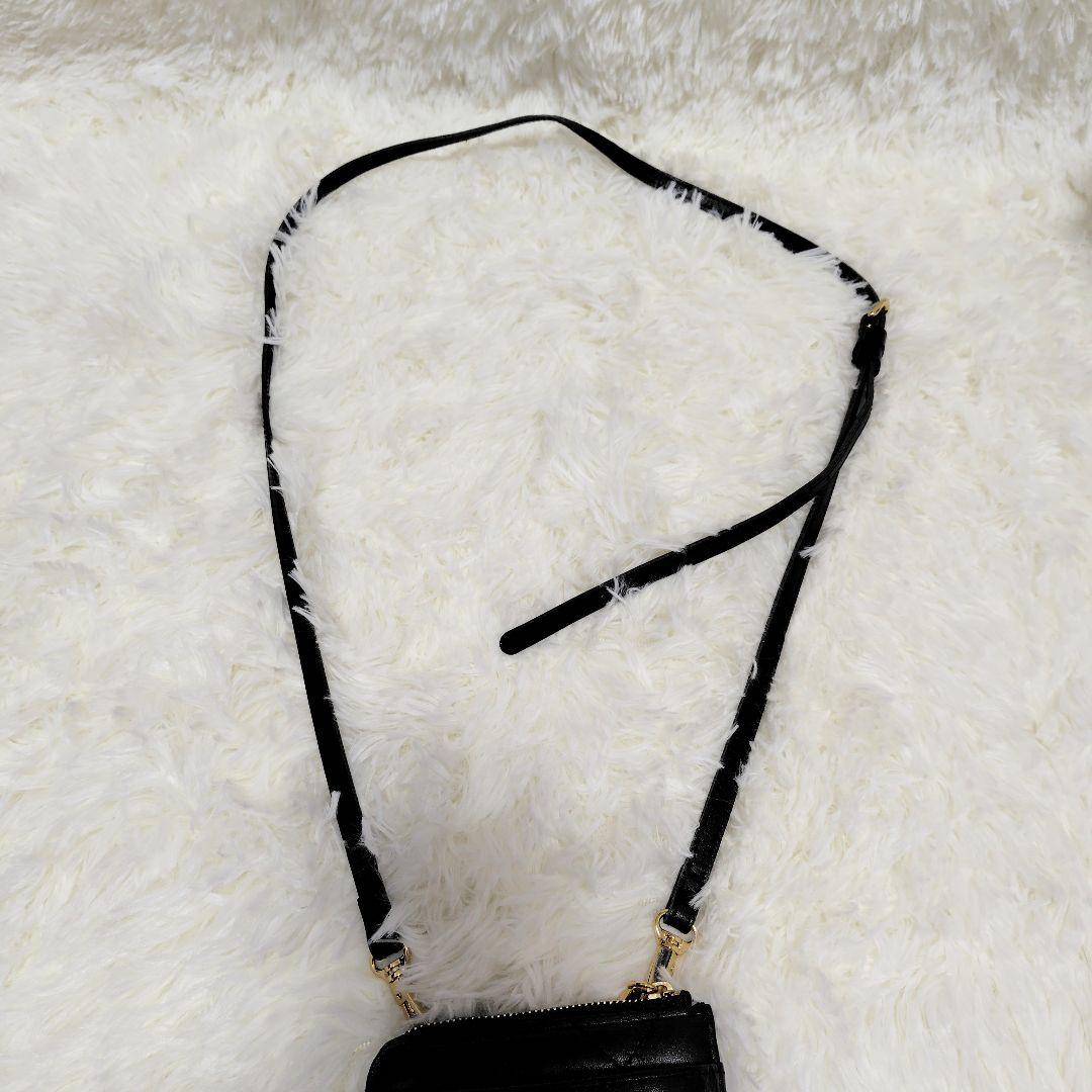 【美品】ヴィオラドーロヴィリーナコラボキルティングスマホポシェットレザーネイビー