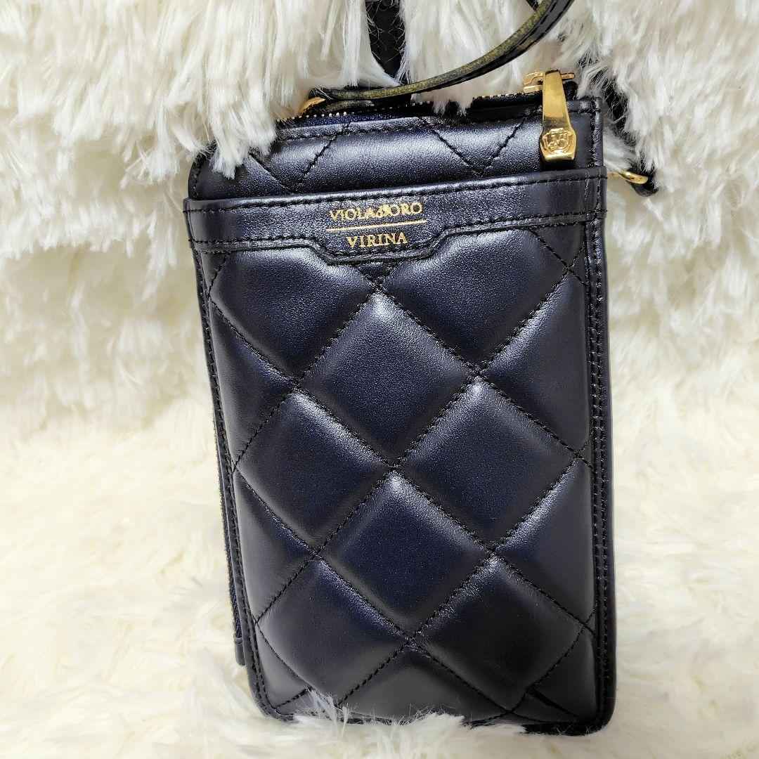 【美品】ヴィオラドーロヴィリーナコラボキルティングスマホポシェットレザーネイビー
