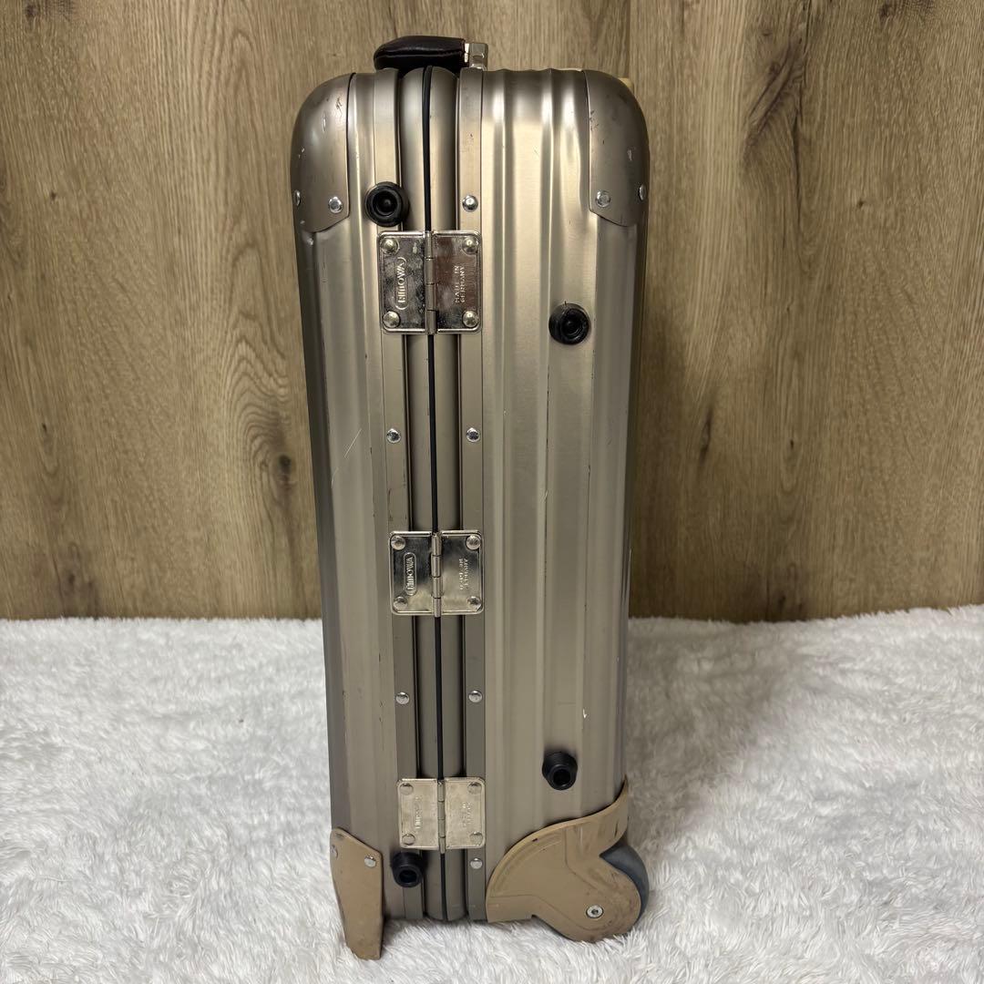RIMOWA リモワ スーツケース チタン 2輪