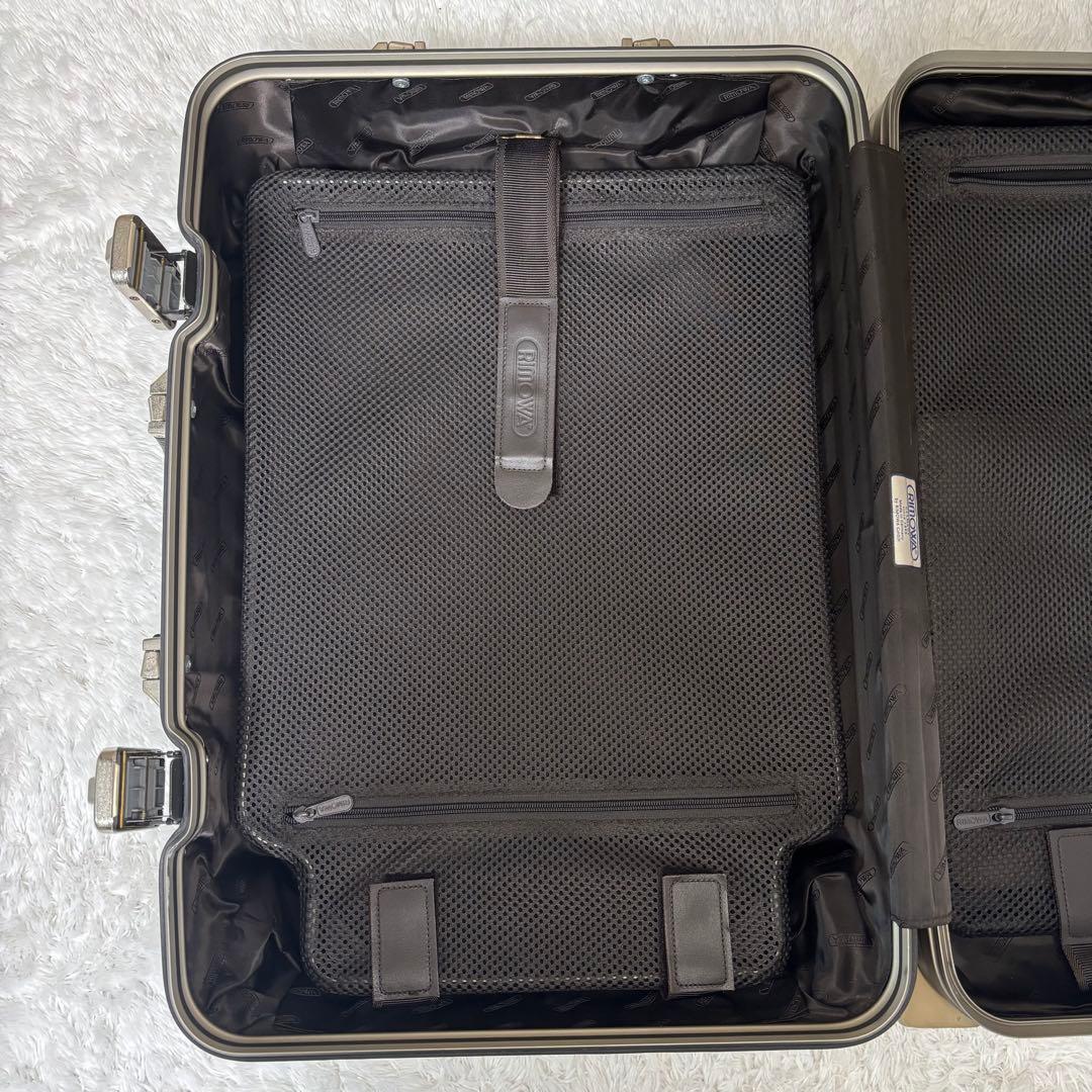 RIMOWA リモワ スーツケース チタン 2輪