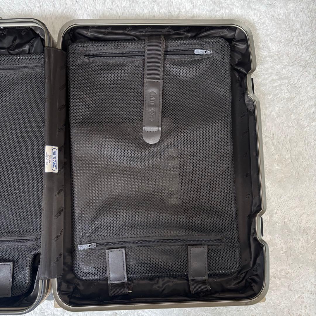 RIMOWA リモワ スーツケース チタン 2輪
