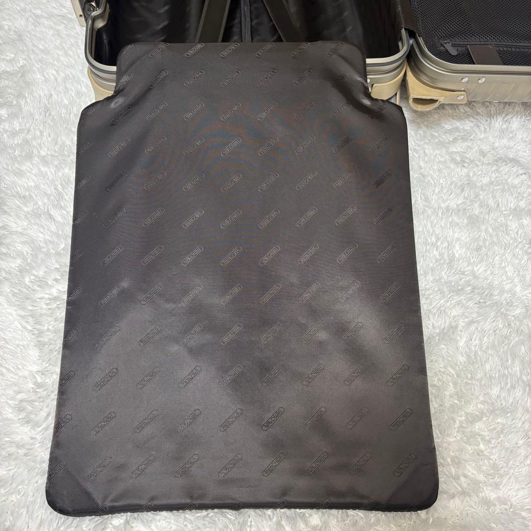 RIMOWA リモワ スーツケース チタン 2輪