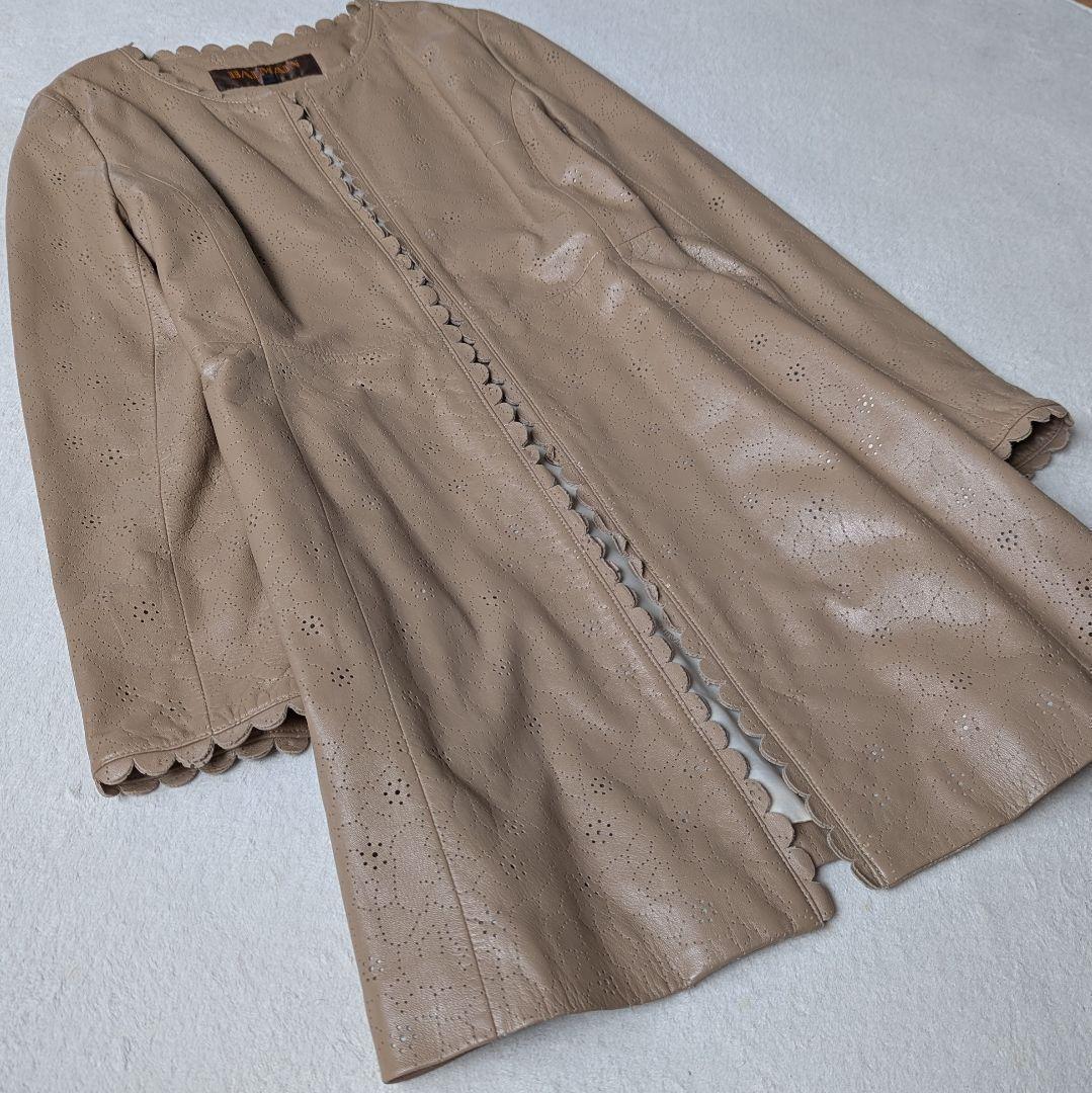 【美品】バルマン ノーカラー レザーコート ベージュ ラム パンチング サイズ9