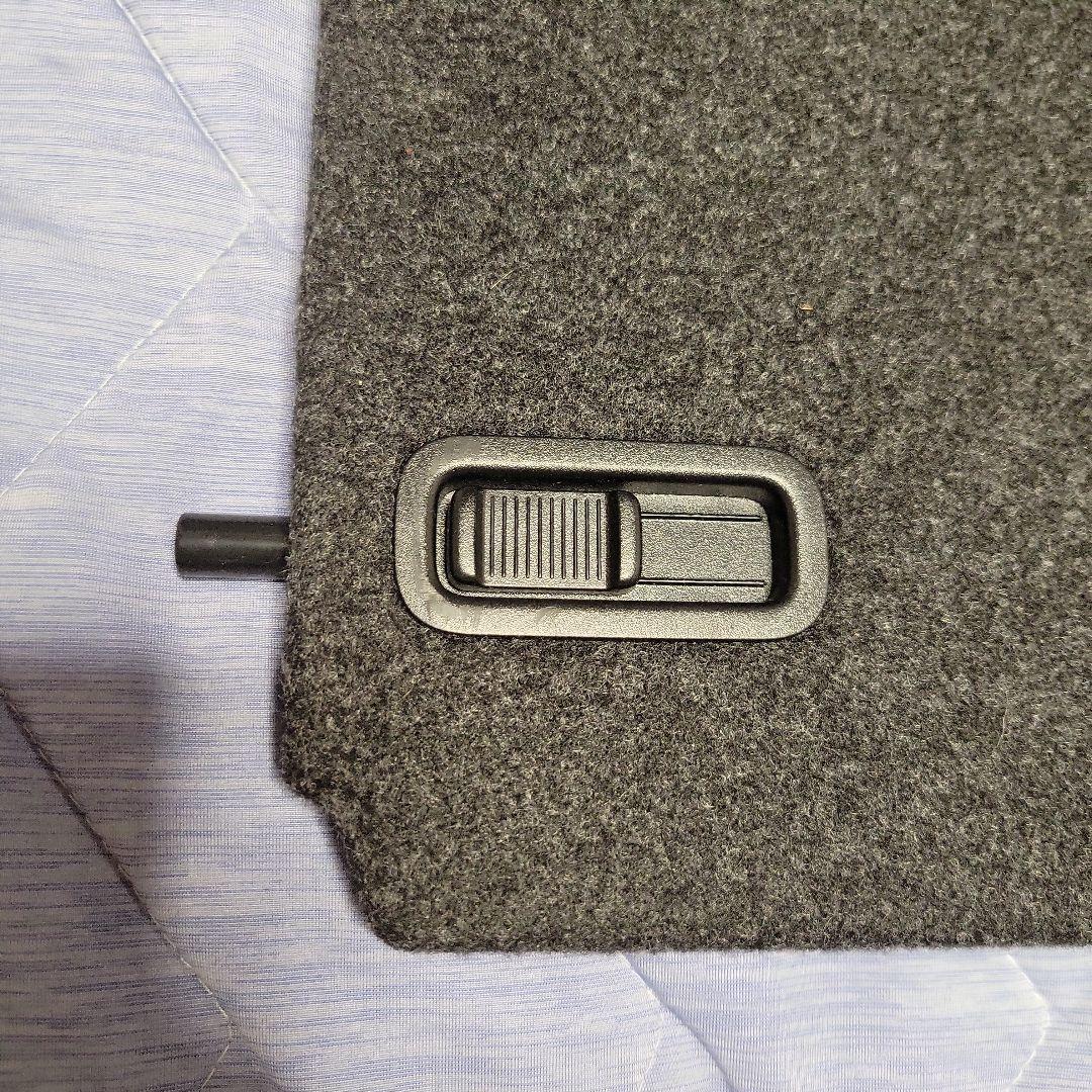 【美品】日産純正品 ノートE12 マルチラゲッジボード