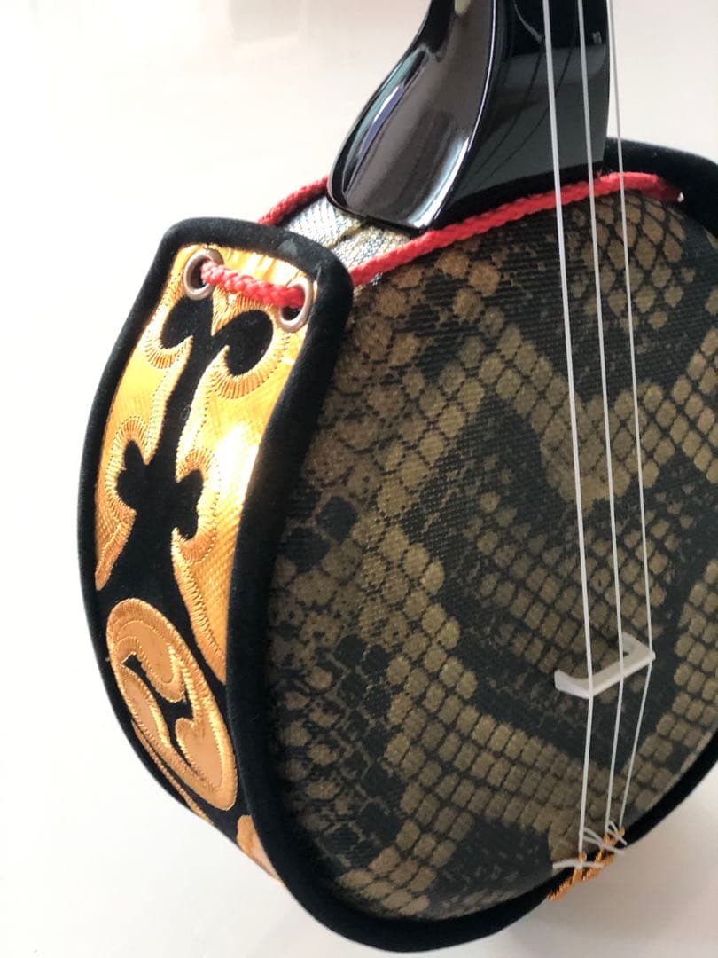 お値下げいたしました！新品！チューナー付ミニ三線！