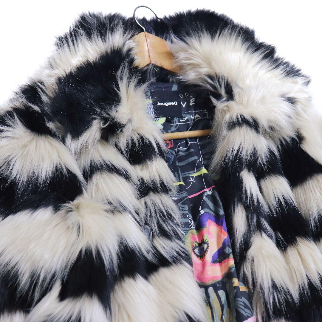 Desigual デシグアル バックデカ目玉 裏地総柄 フェイクファーコート L