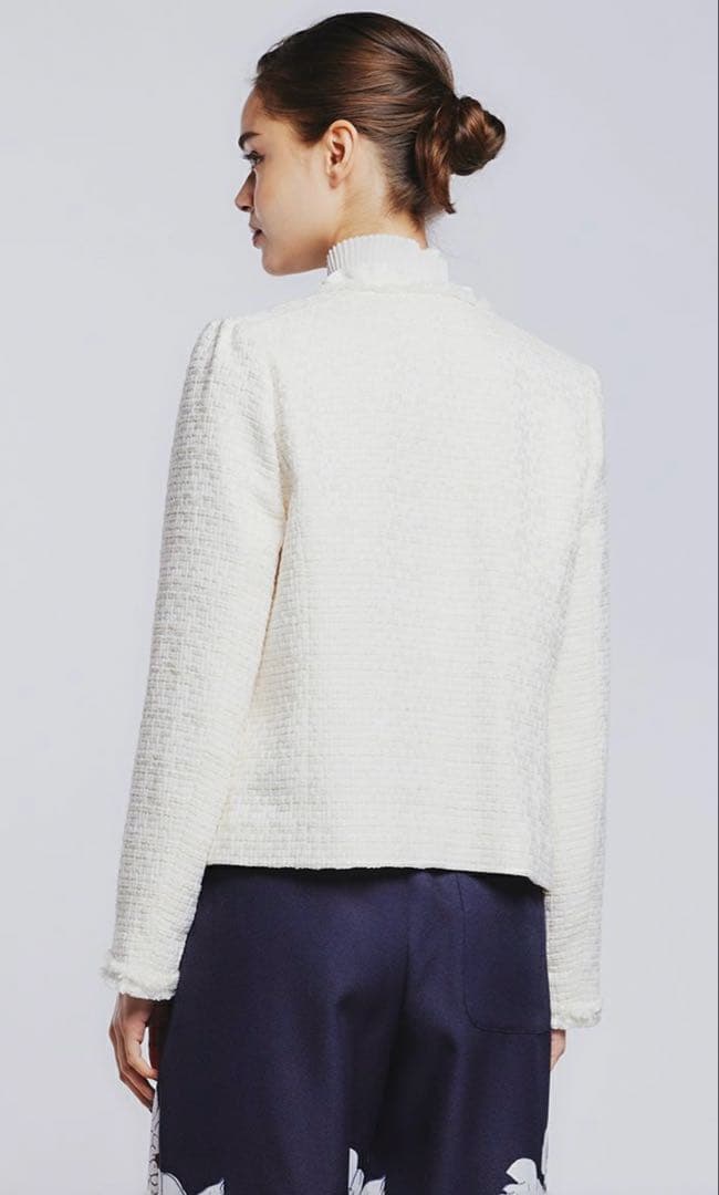 完売 極美品 Sov. ツイードノーカラージャケット 36 ダブスタ 神崎恵愛用