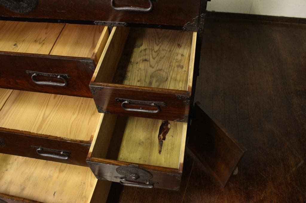 最上地方の衣装箪笥 丸金具 時代箪笥/古民家/チェスト/収納/無垢材/古家具