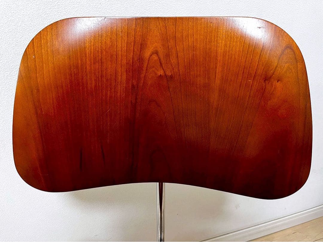 シナロー　HermanMillerハーマンミラー DCMウォールナット3