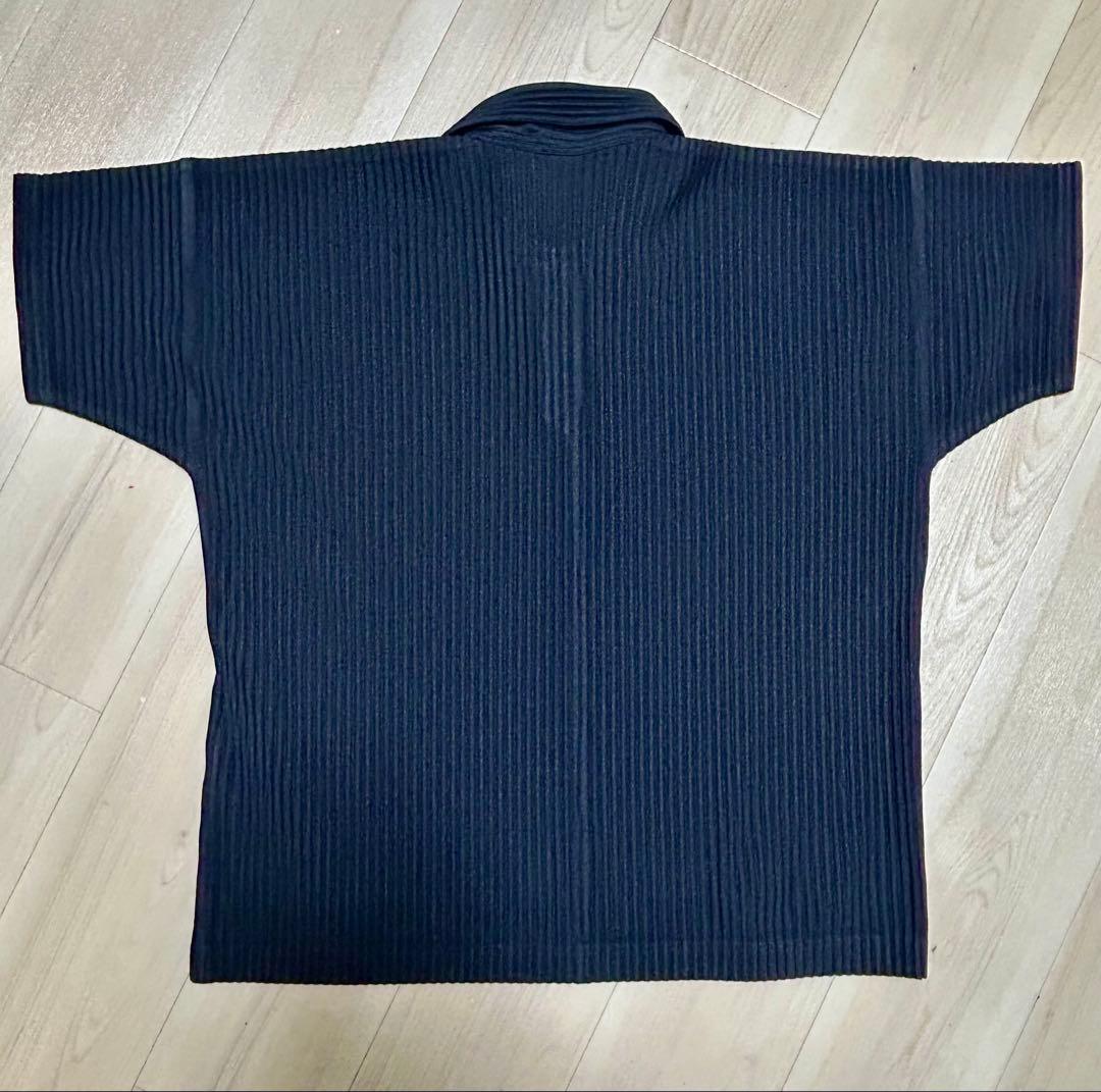 オムプリッセイッセイミヤケ　ポロシャツ