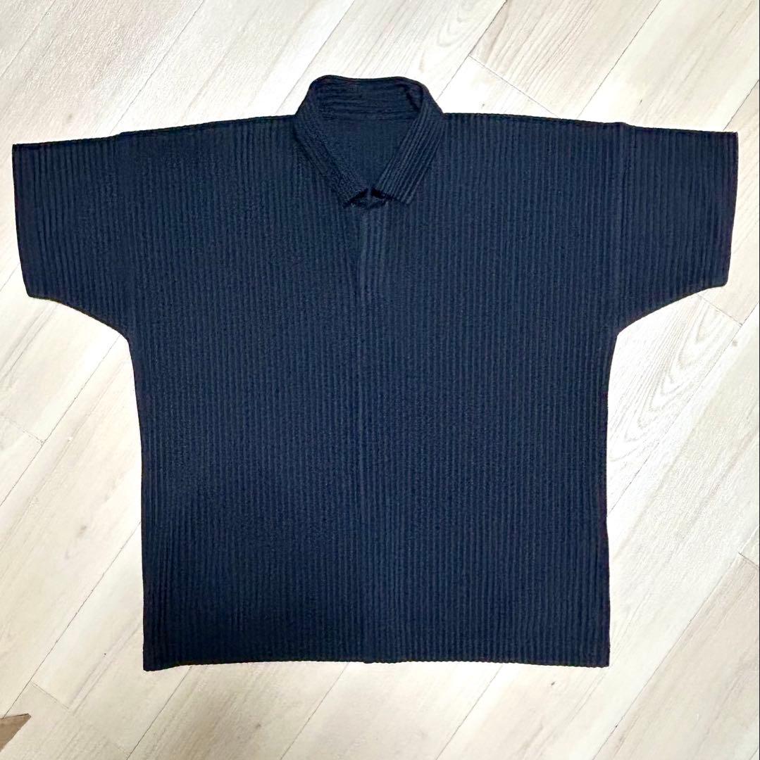 オムプリッセイッセイミヤケ　ポロシャツ