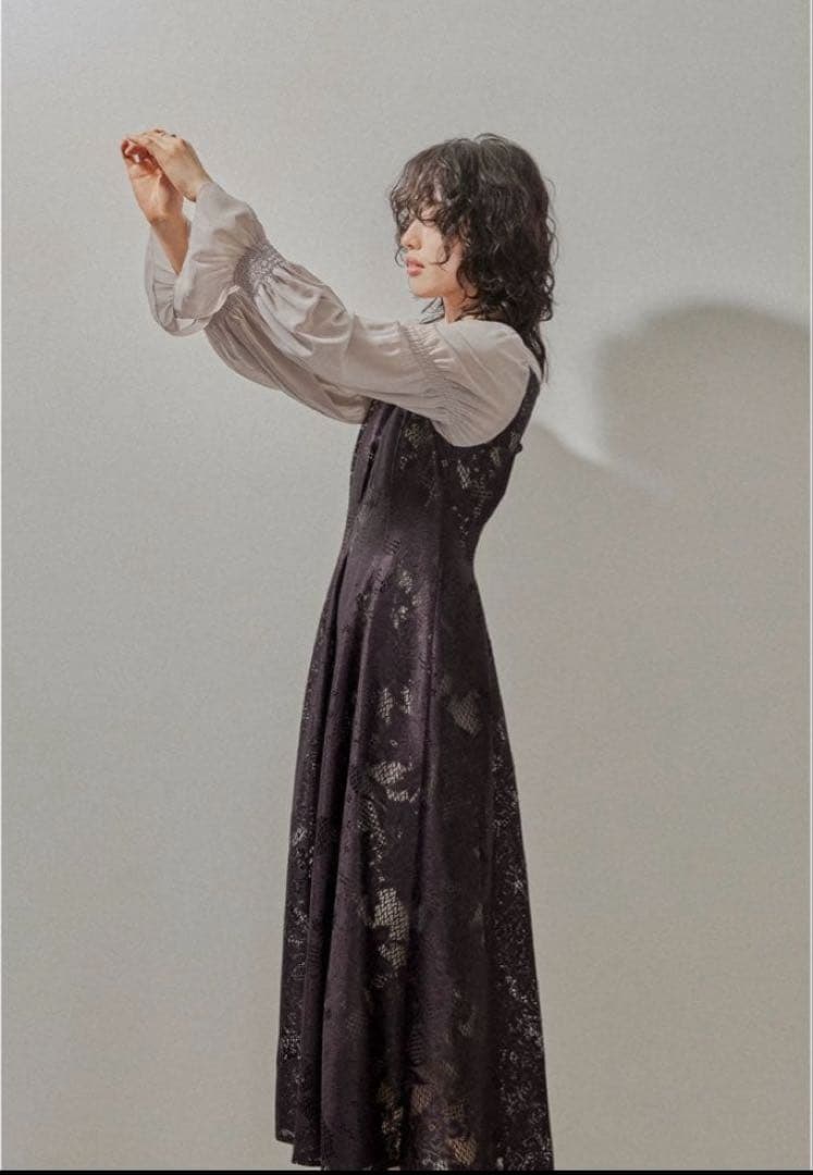 【超美品】アシンメトリータックドレス niana Lサイズ 本日即日発送可能です