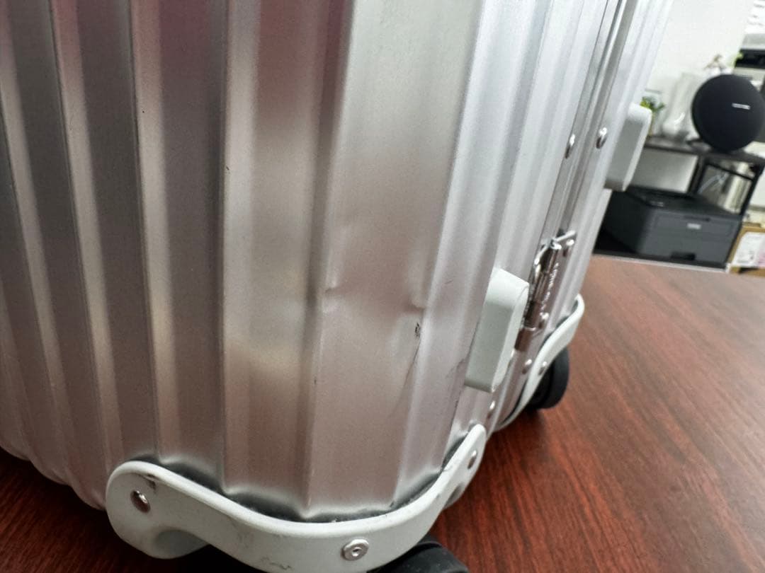 リモワ　スーツケース　アルミ