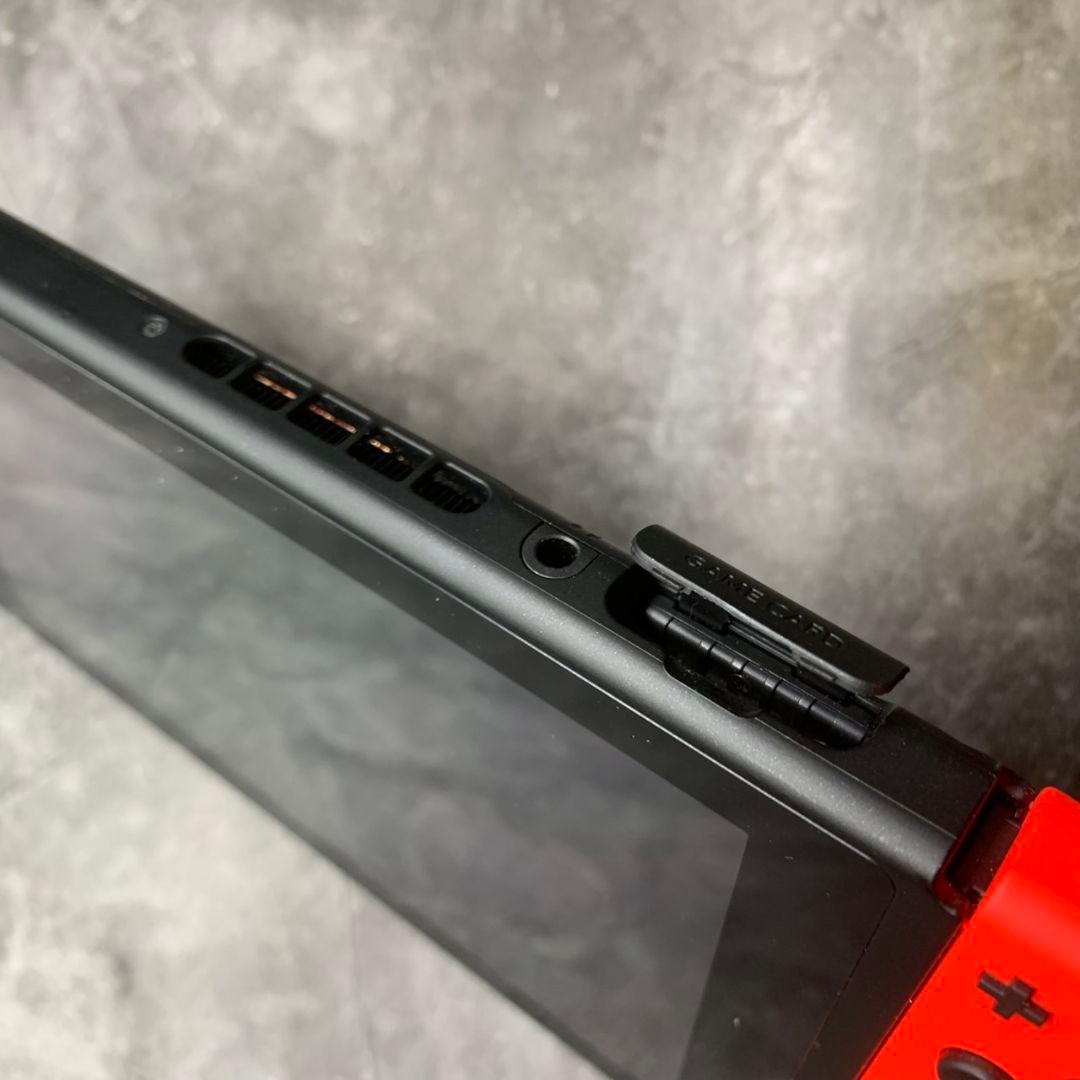 J339\" 初期化済 Nintendo Switch ネオンレッド ブルー