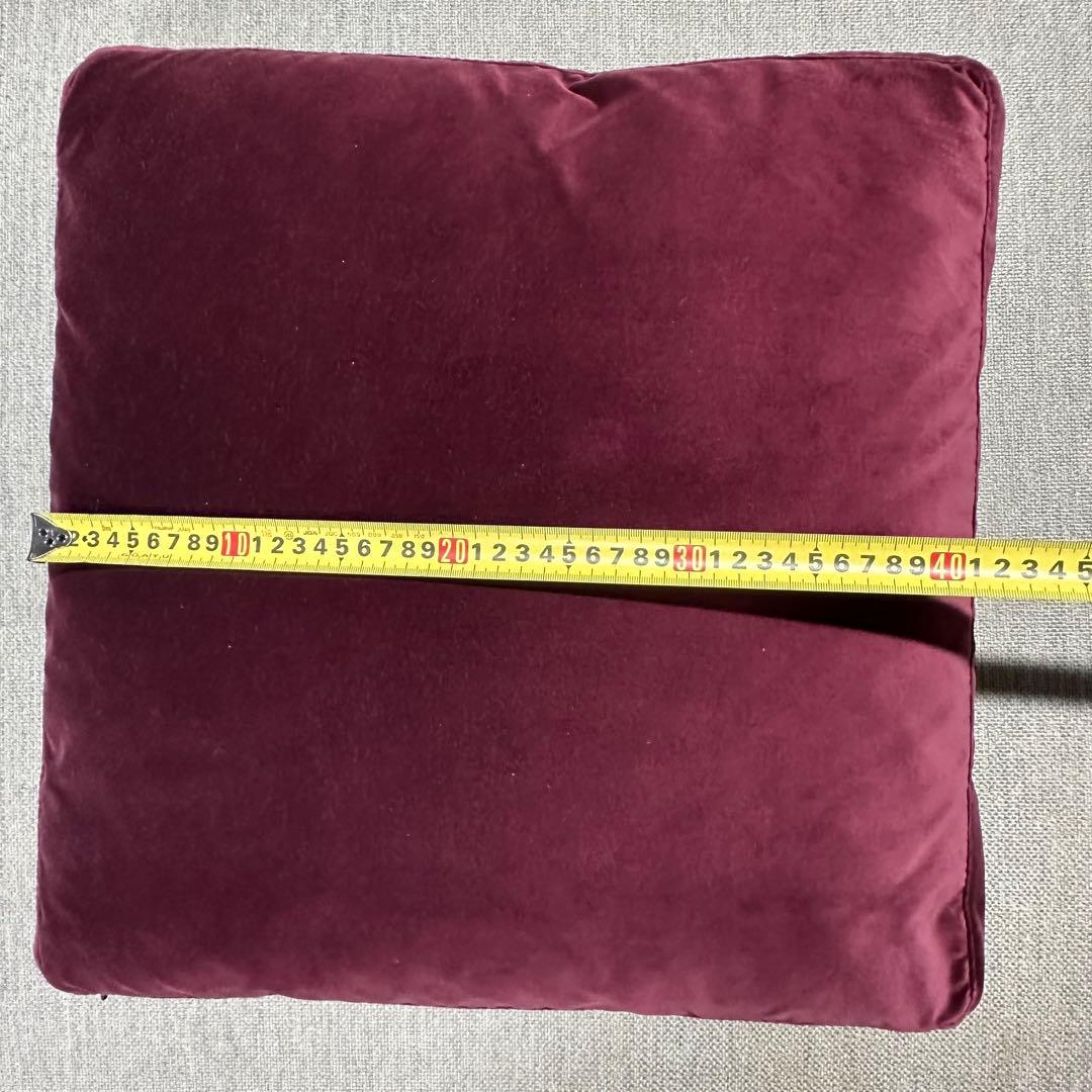 Minotti 　クッション　高級家具　ミノッティ　ワインレッド 1個