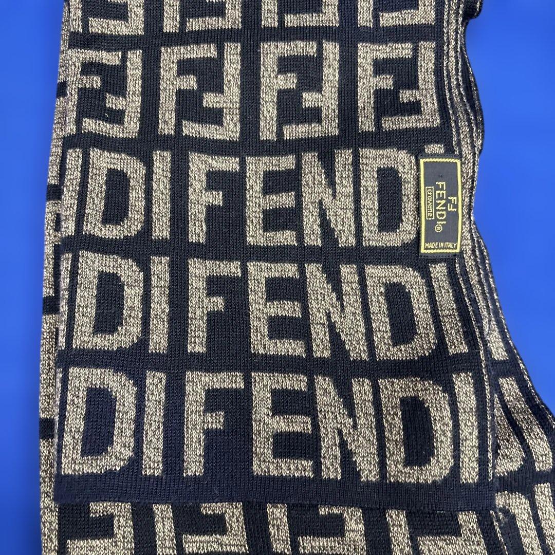 FENDI フェンディニットマフラー ズッカロゴパターン