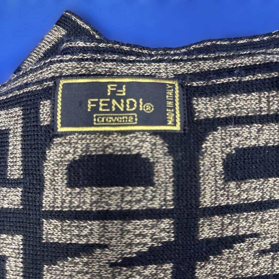 FENDI フェンディニットマフラー ズッカロゴパターン