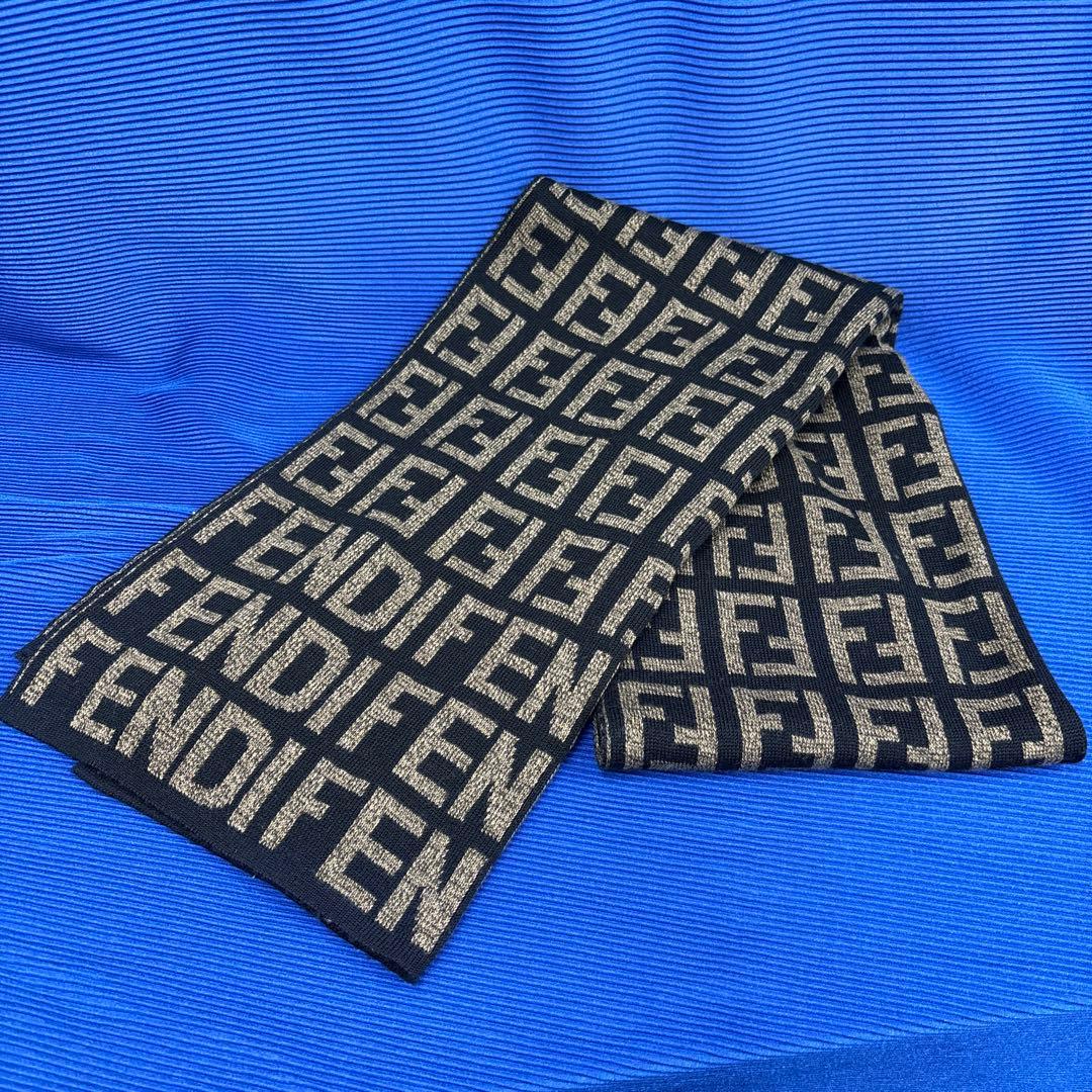 FENDI フェンディニットマフラー ズッカロゴパターン