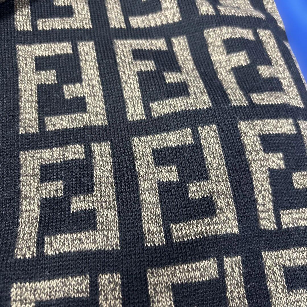 FENDI フェンディニットマフラー ズッカロゴパターン