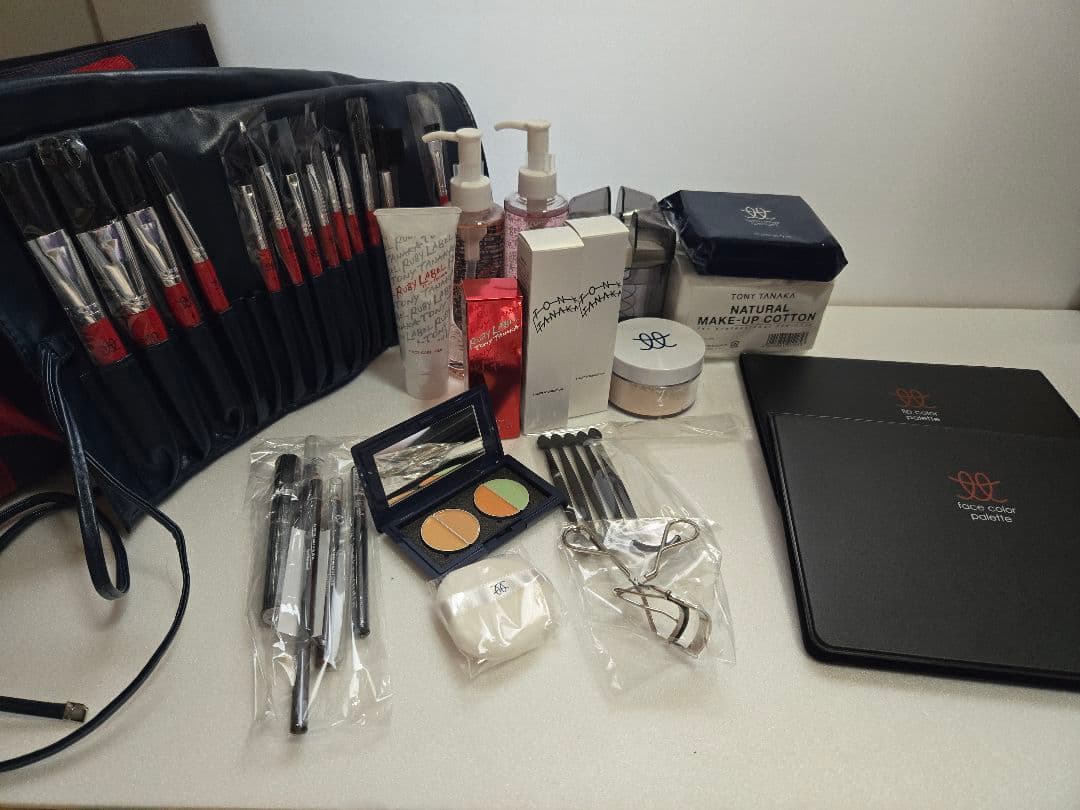 美容学校教材　メイクアップセット　新品