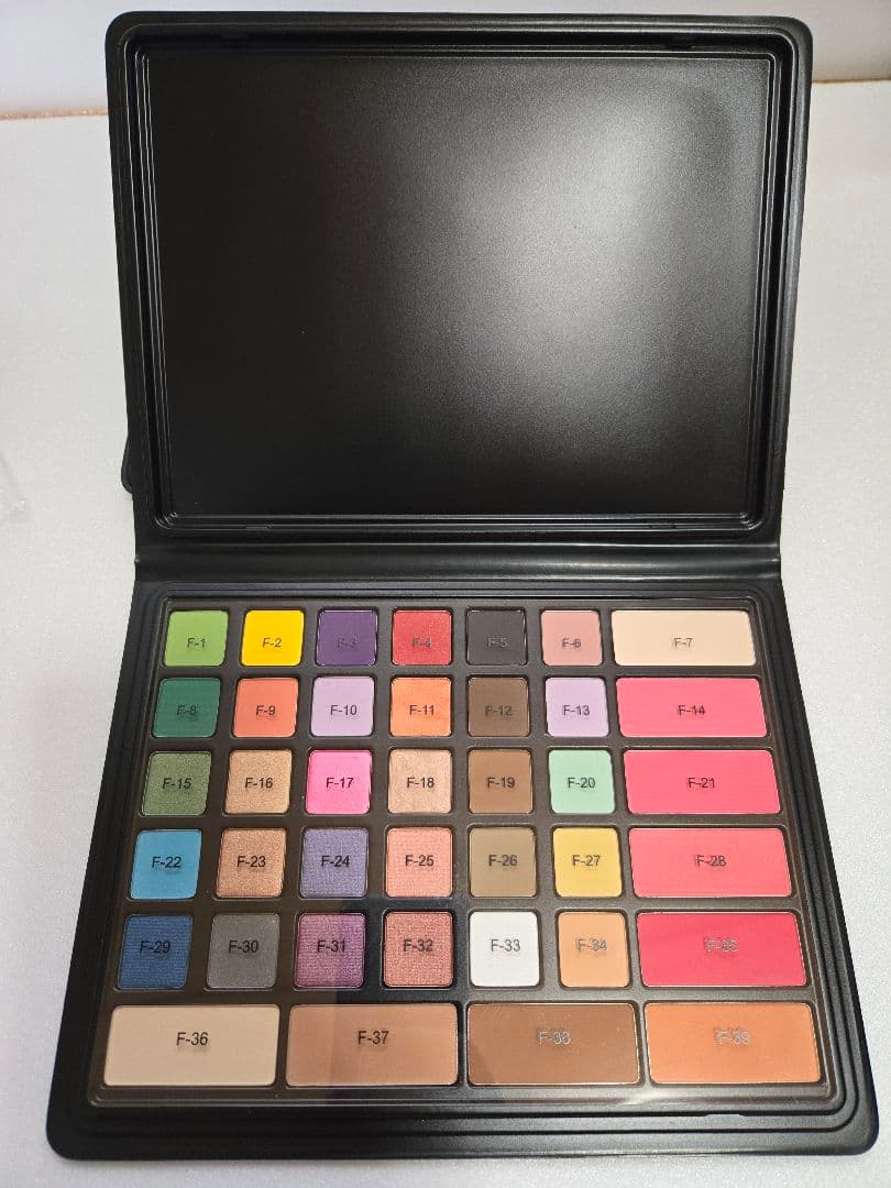 美容学校教材　メイクアップセット　新品