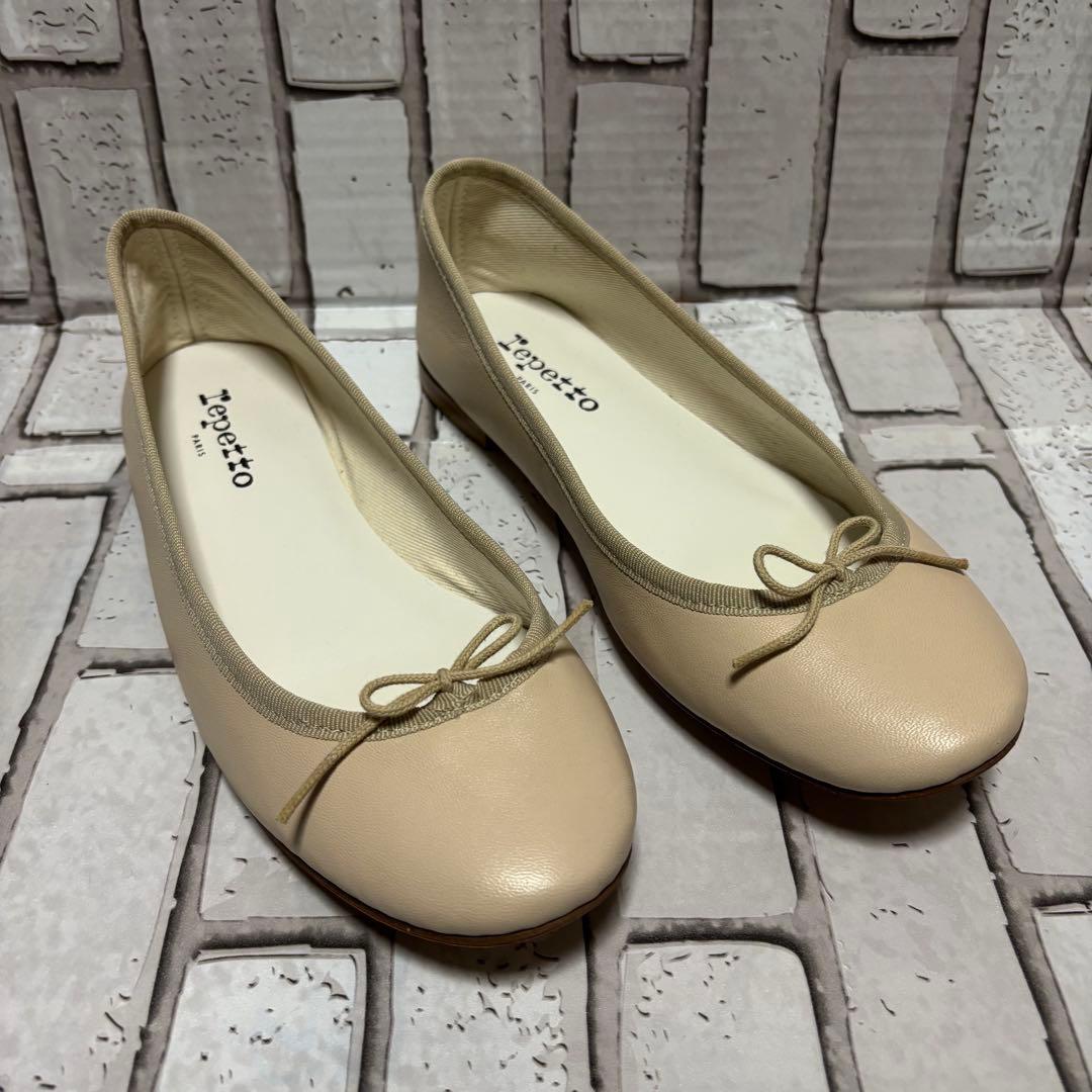 未使用級 repetto サンドリオン レザー ライトベージュ 39.5
