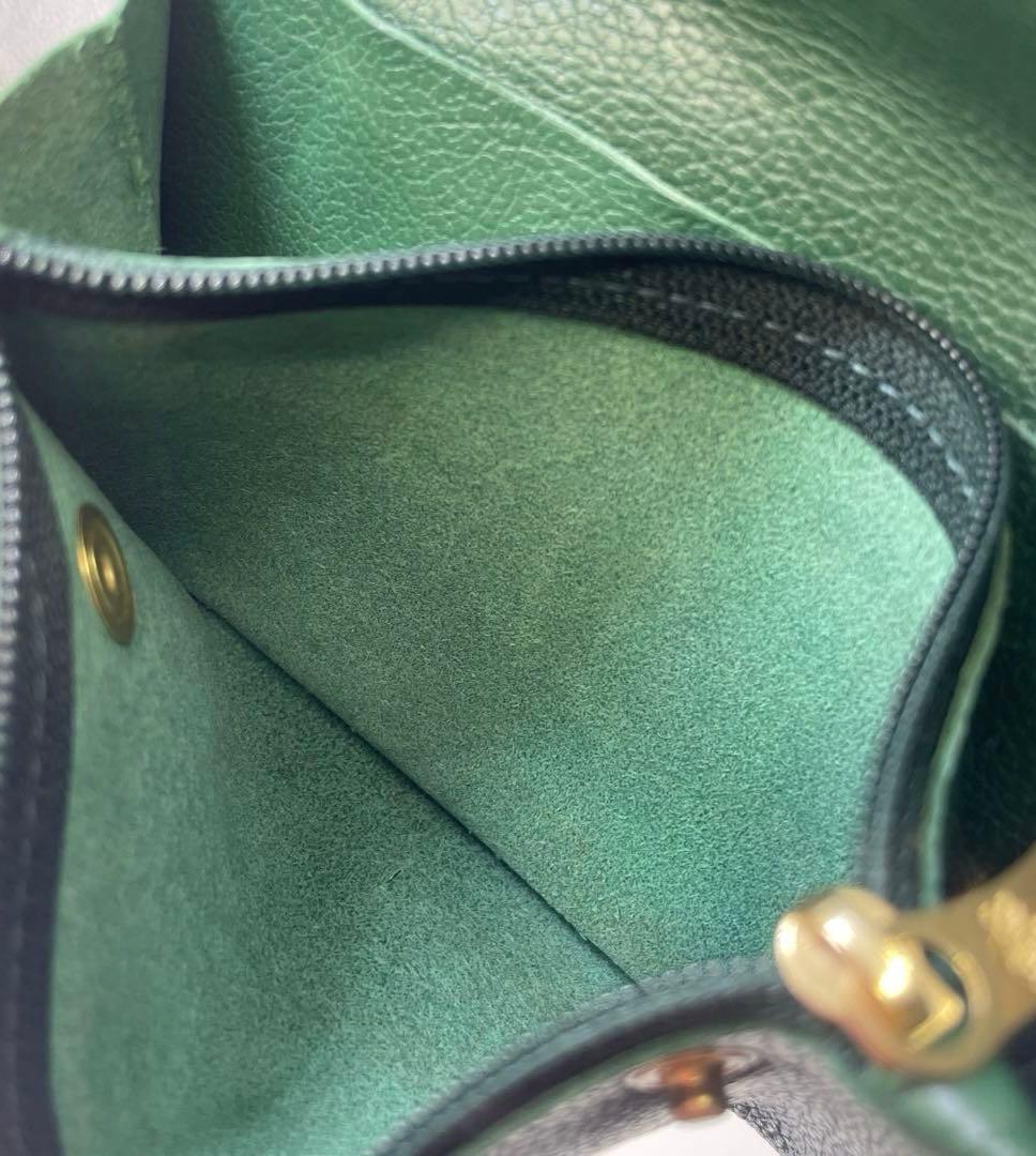 IL BISONTE イルビゾンテ　ミディアムウォレット　財布　カードケース