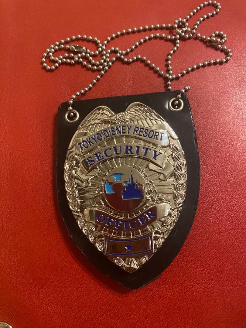 東京ディズニーリゾート・セキュリティバッジ