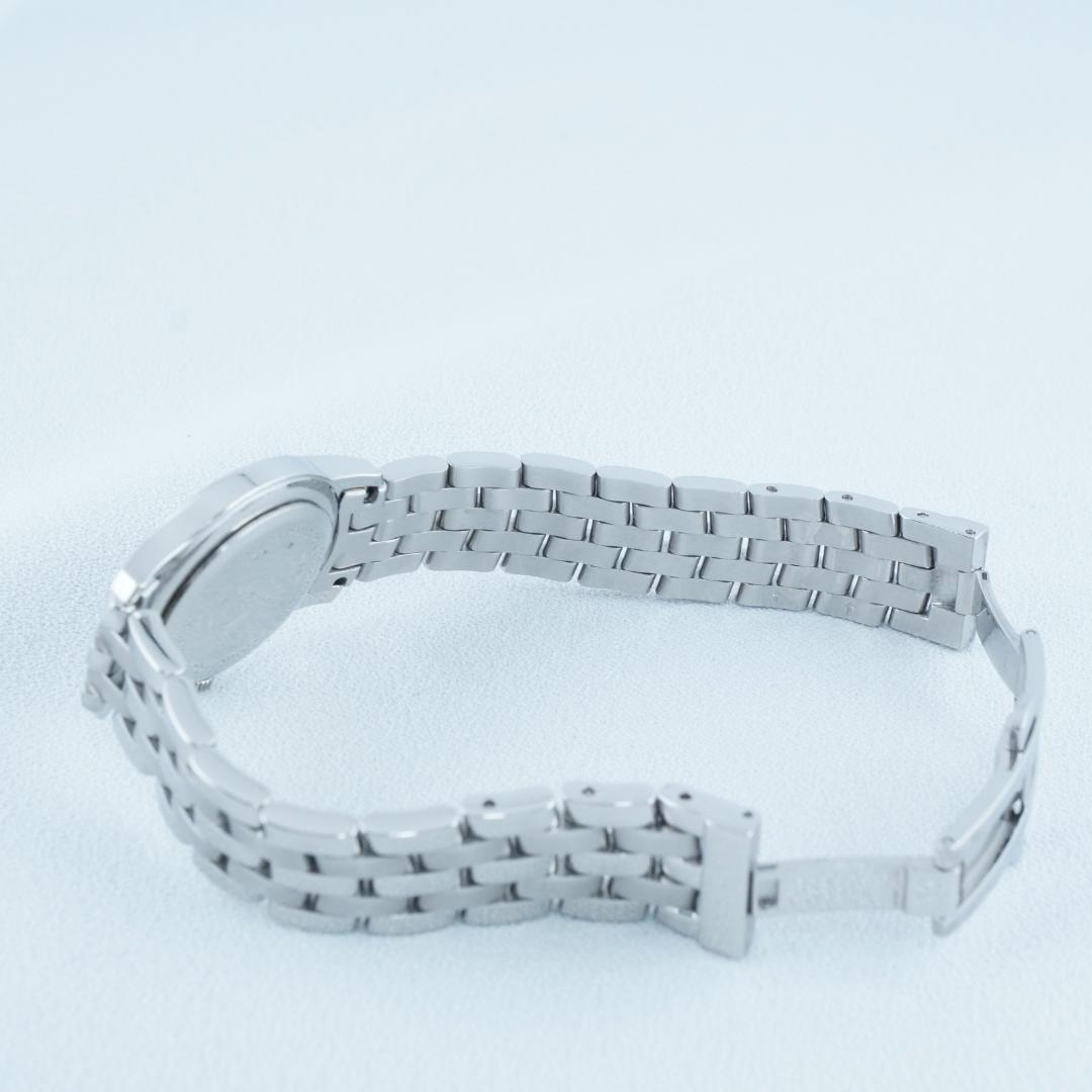 洗浄済み グッチ 5500L ブラック文字盤 レディース　箱付 稼働　保証書