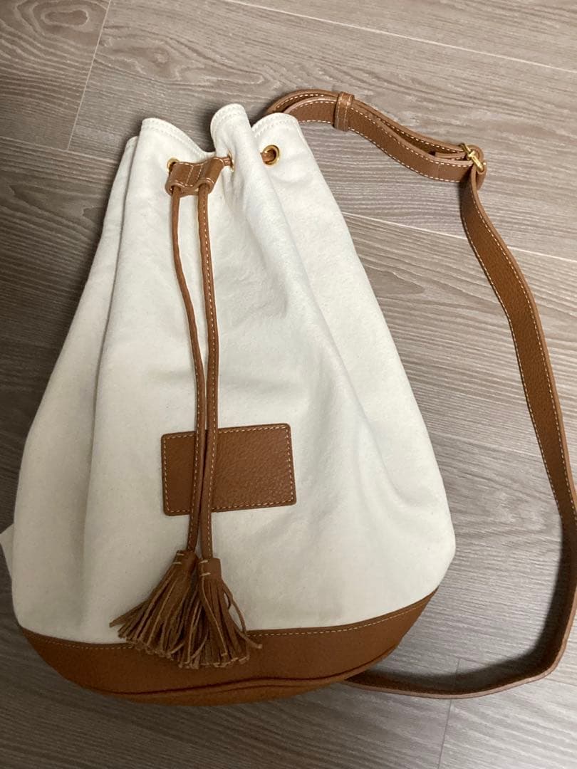 ACATE アカーテ キャンパス　シュリンクレザーワンショルダーバッグ