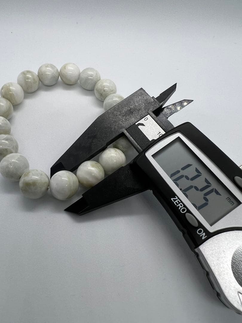 糸魚川翡翠１２ミリブレスレット16玉　証明書付き