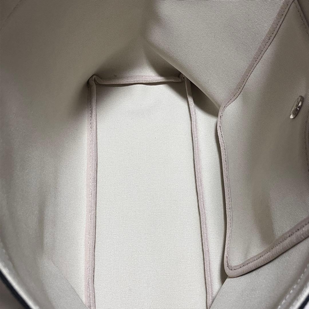 【美品】エルベシャプリエ　704GP トープ　ノワール　黒　Mサイズ　スクエア