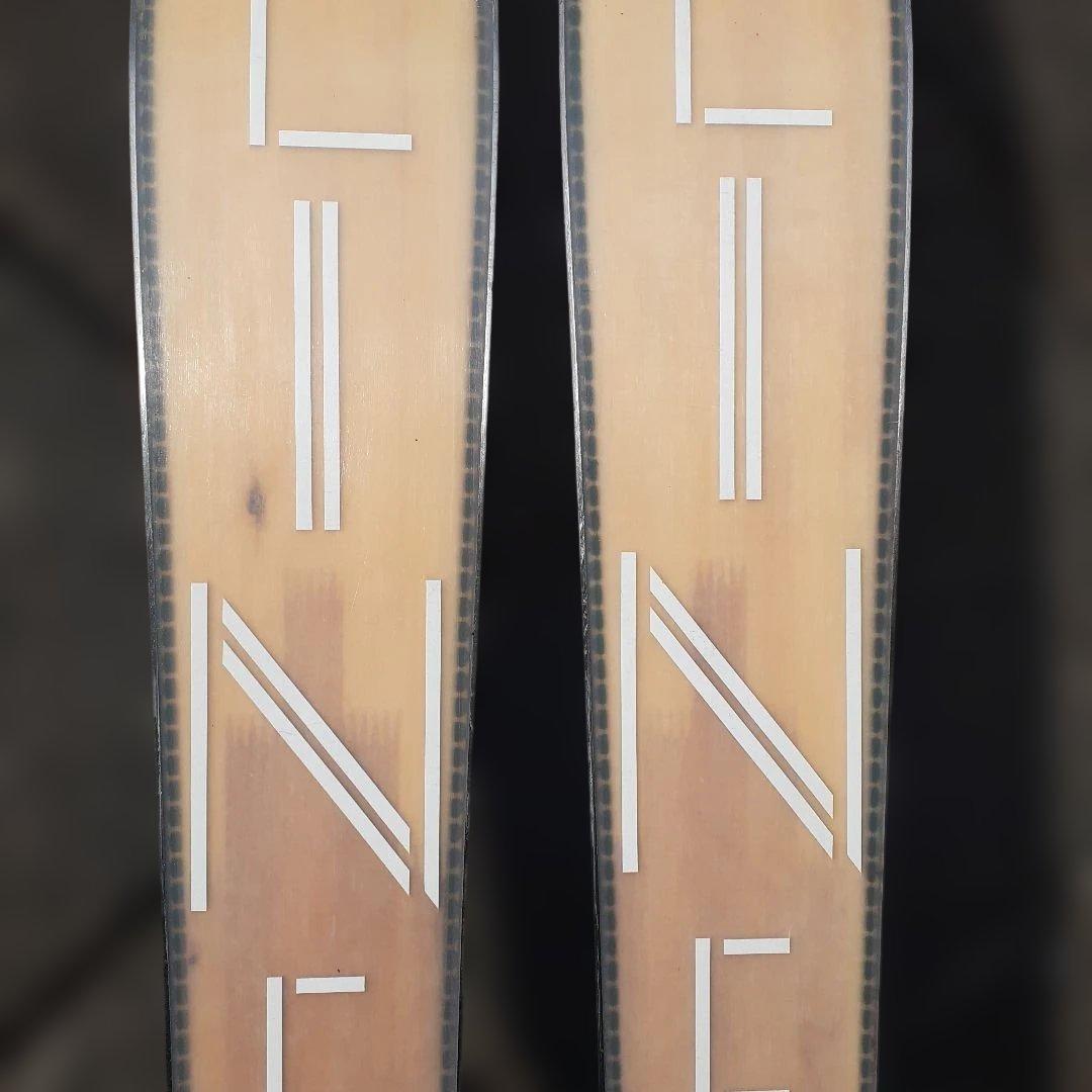 LINE スキー板 　168cm 130-110-95-115（実寸）