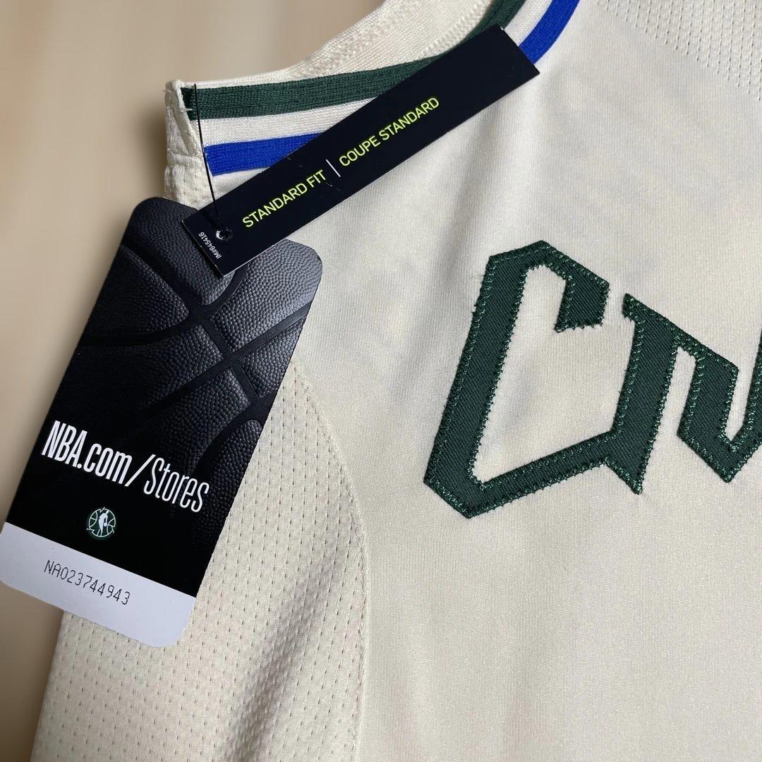 ド*ン様 新品未使用　ミルウォーキー・バックス Cream City NIKEユ