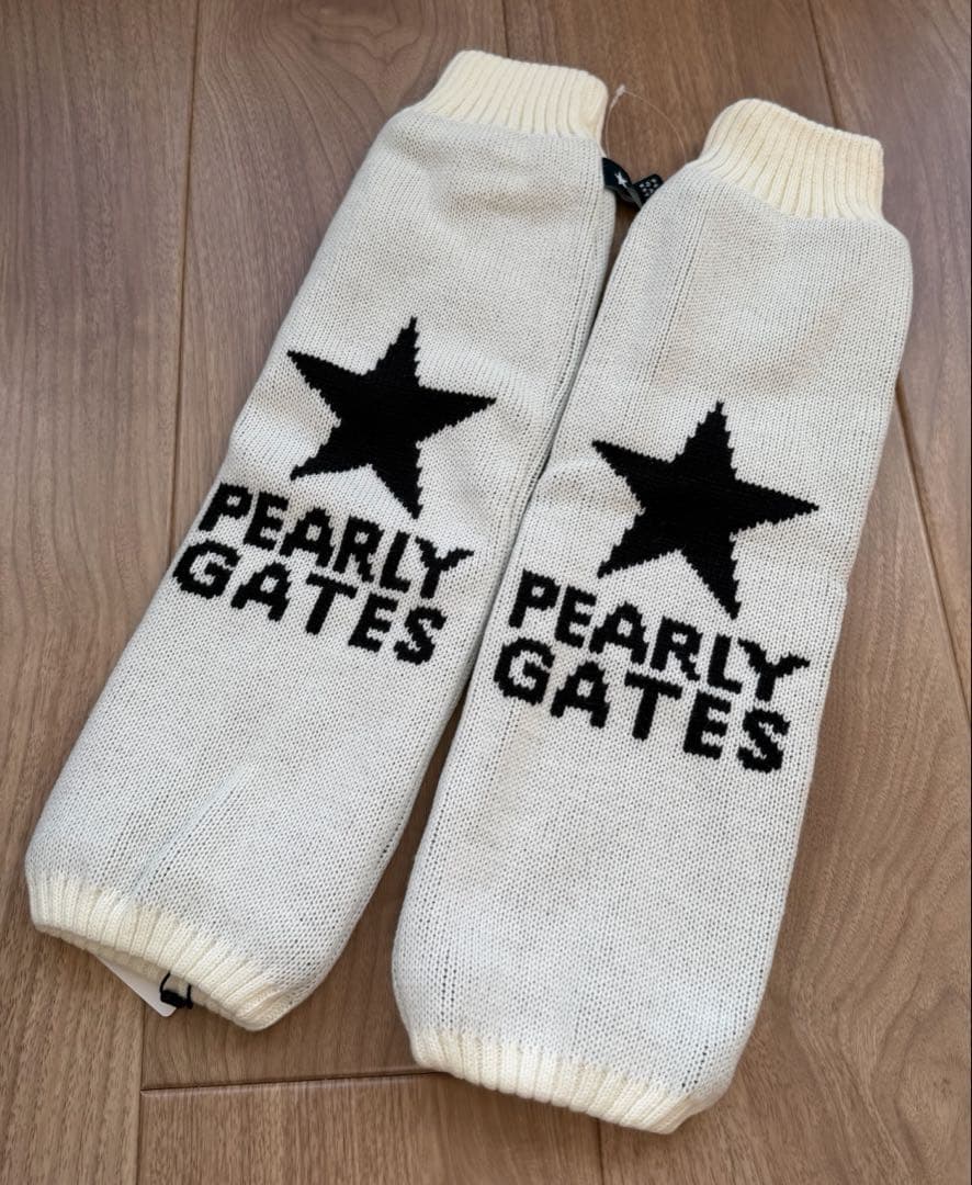 パーリーゲイツ 星マークつば付きニットレッグウォーマー　ホワイト