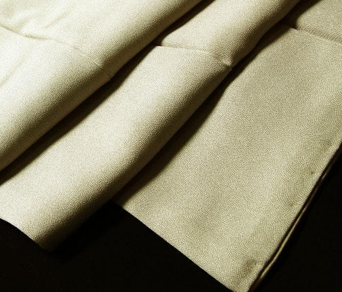 7714■　ややスリム　正絹江戸小紋 　極鮫　蒸栗色系　作家物　美品