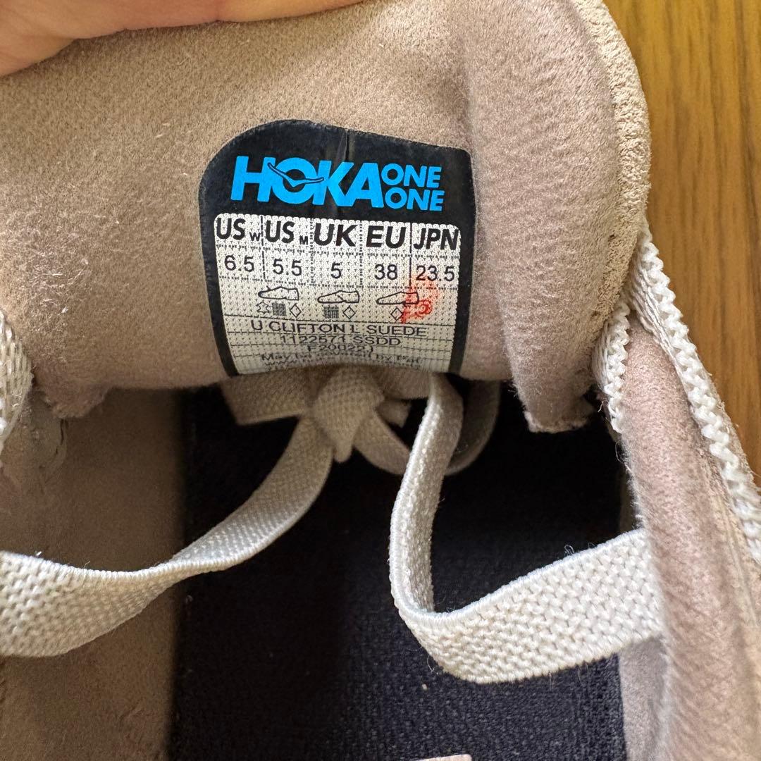 【美品】ホカオネオネ　クリフトン L スエード　ベージュ23.5cm 箱あり