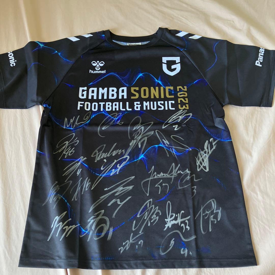 所属選手　GAMBA サイン入りTシャツ