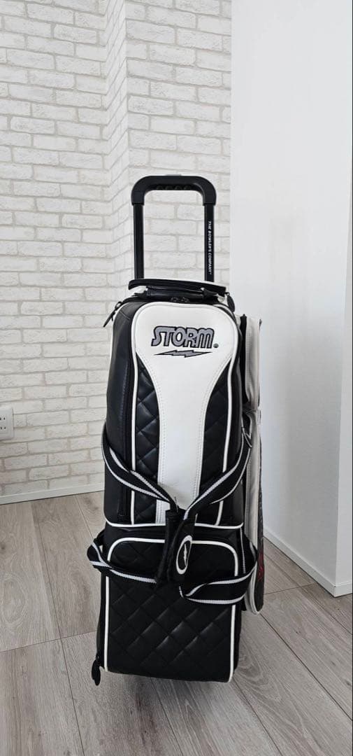 STORM THUNDER Signatureボウリングバッグ　キーホルダー付き