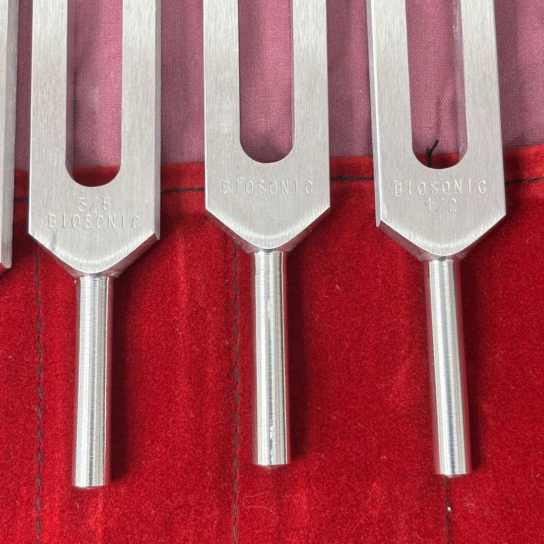 ソルフェジオ周波数 音叉 8本セットBIOSONIC ケース付きヒーリング 瞑想