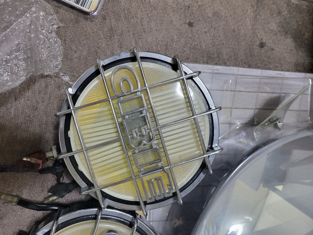 CIBIEフォグライトと黄色サイドミラー新品、ダウンサス中古　人感センサーライト