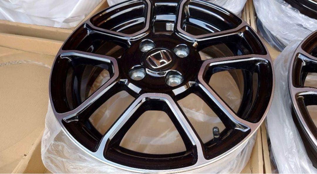 【週末値下げ】ホンダS660 後期α　純正アルミホイール　4本セット　15・16