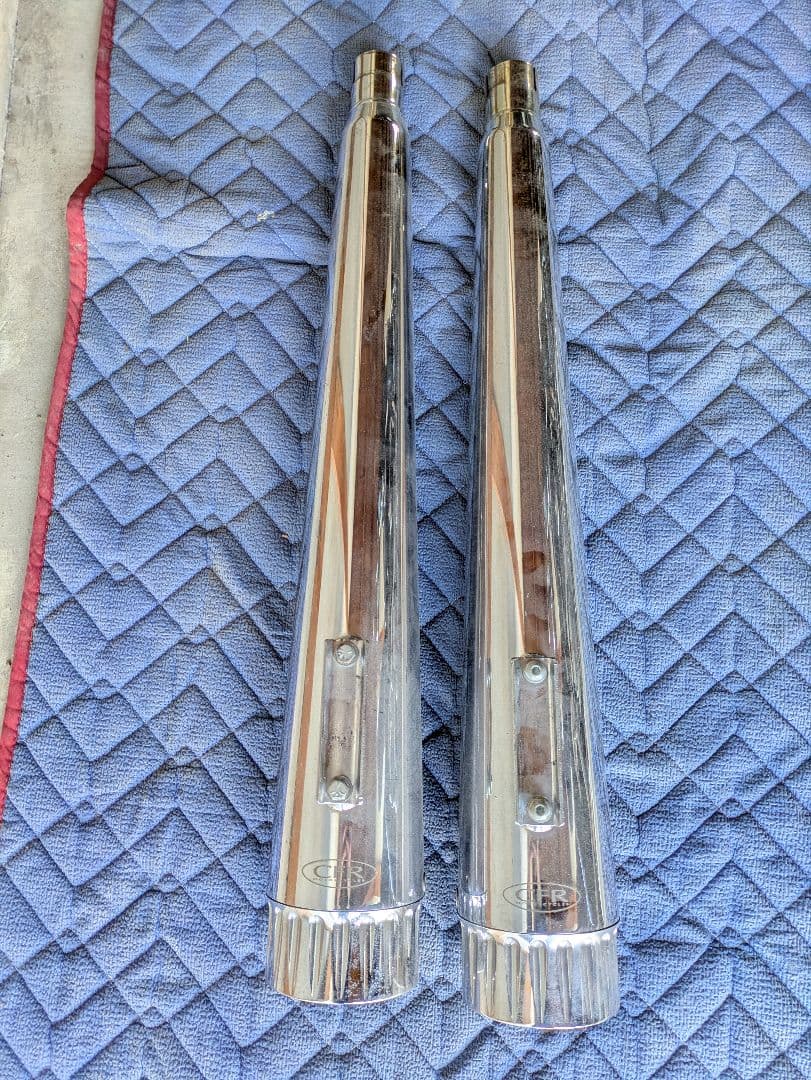 希少ＣＦＲマフラー　ツインカム用