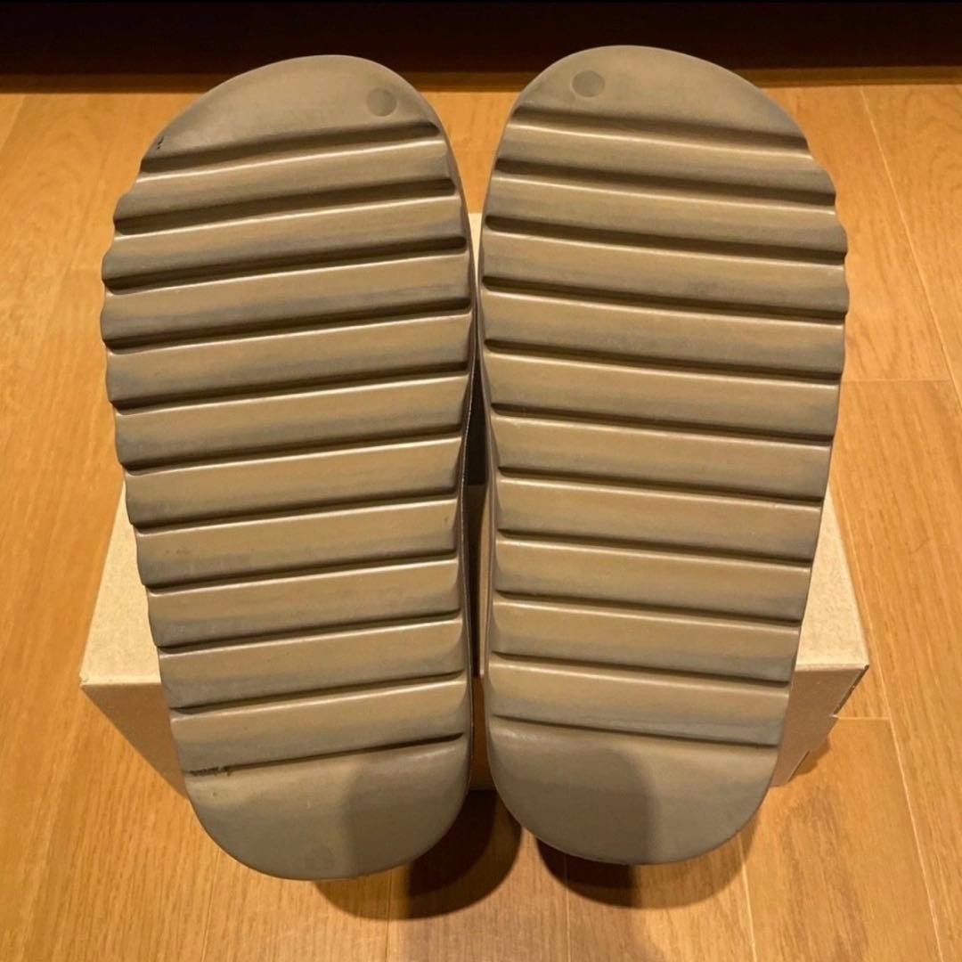 靴 adidas YEEZY Slide \"Core\" 25.5