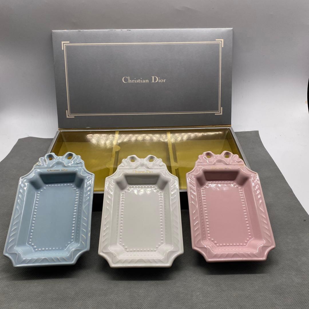 クリスチャンディオール　アクセサリートレイ　角皿　小物入れ　3色セット
