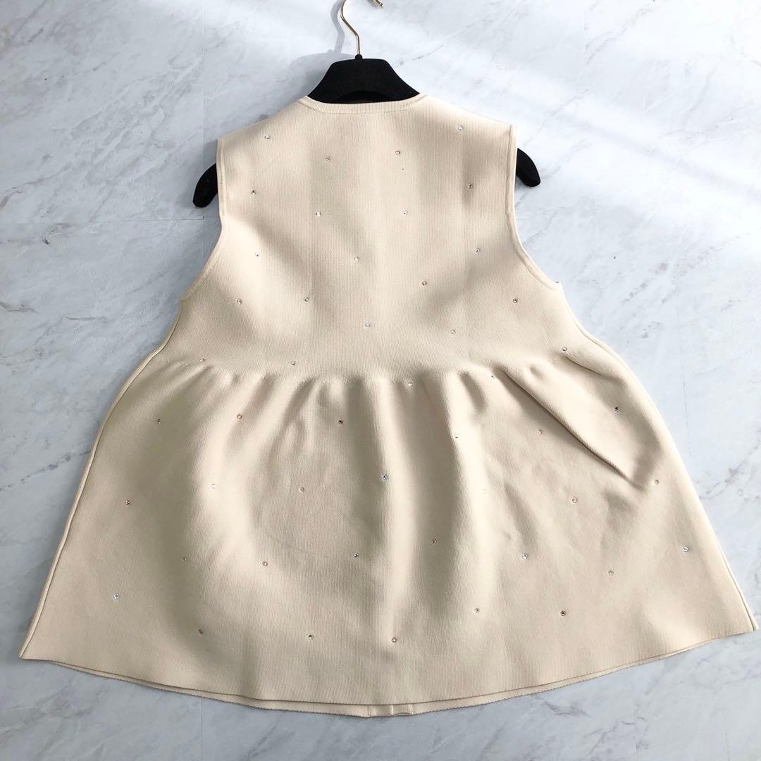 未使用級❤️ユナイテッドアローズ　マルチビジュー ニットベスト　ジレ　ベージュ