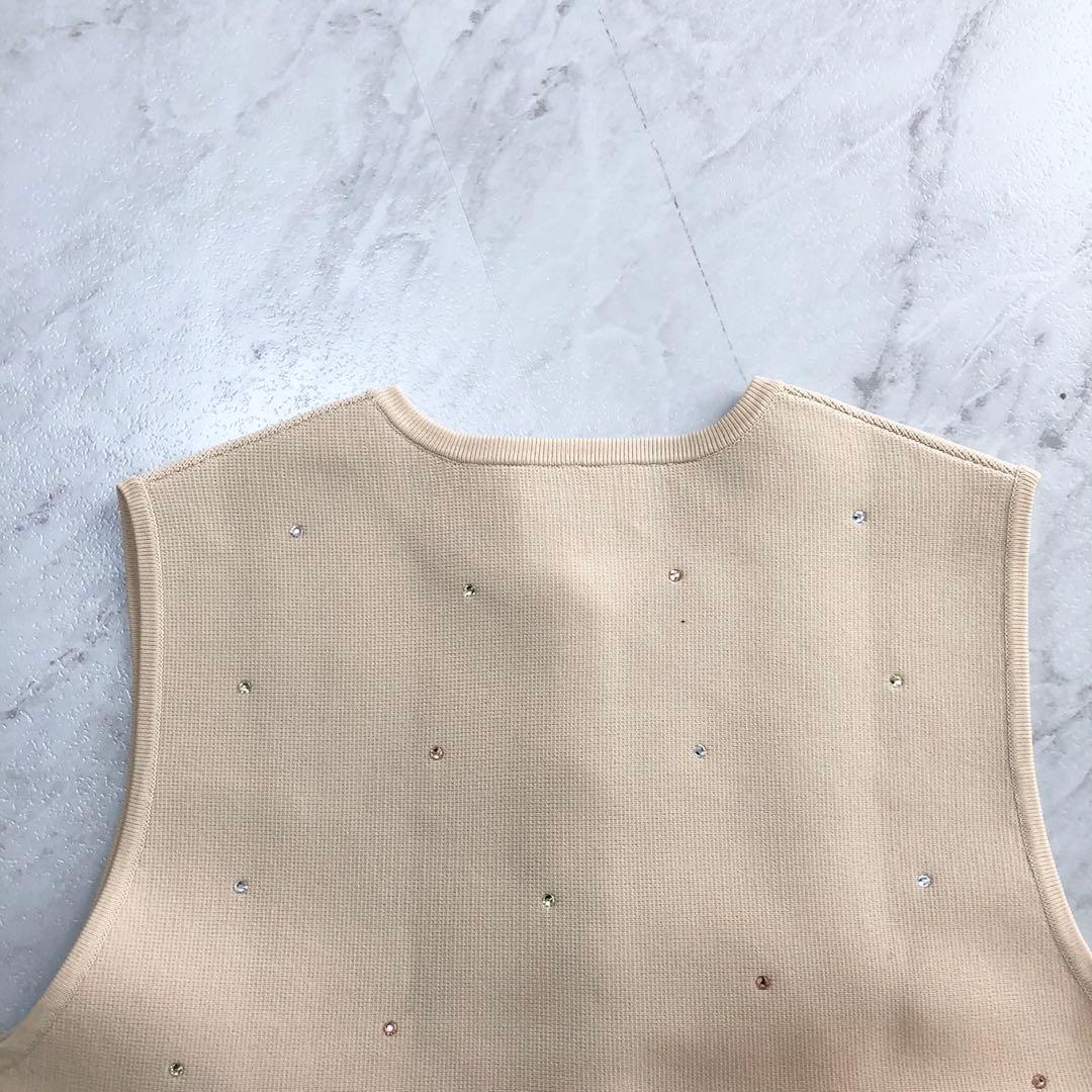 未使用級❤️ユナイテッドアローズ　マルチビジュー ニットベスト　ジレ　ベージュ