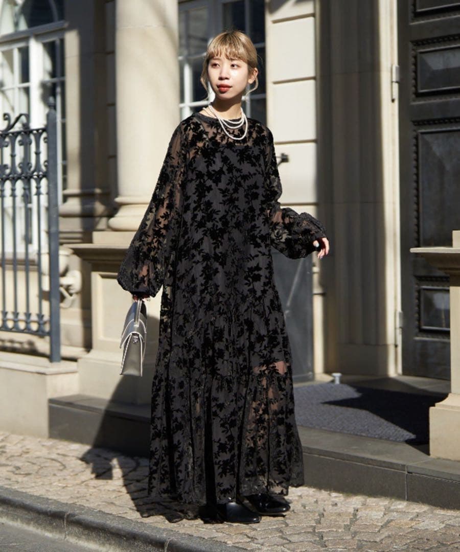 ベロアフラワーティアードワンピース